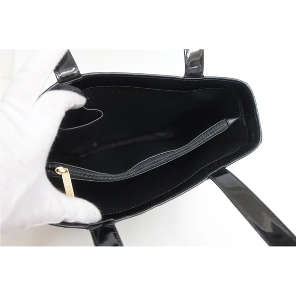 Chanel Authentic Black Enamel Tote Shoulder Bag - Picture 5 of 13
